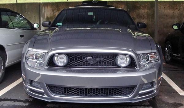 Front pony cover in flat black-2012-09-04_blk-pony-3.jpg