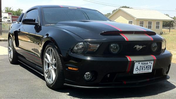 Black cars with stripes-image-217199318.jpg