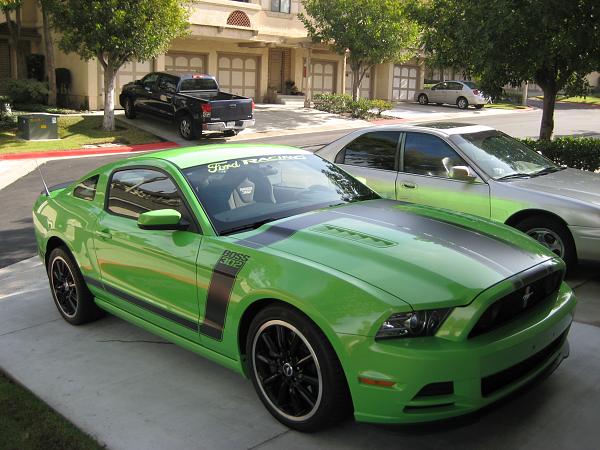 Boss 302/Ford Racing custom diecut windshield-img_0333.jpg