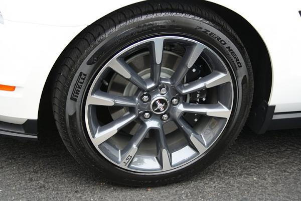 Help me decide which wheels to get-front-wheel-caliper-cover.jpg