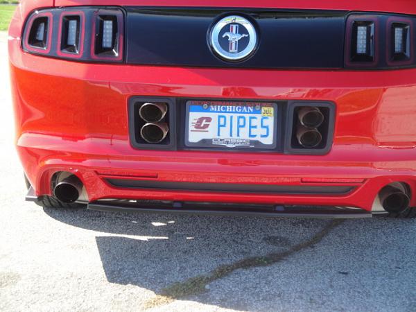 2013-14 rear plate recessed pockets-pipes.jpg