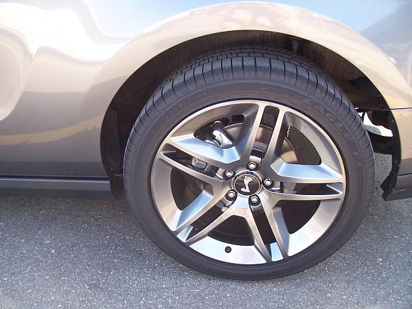 2010 GT500 replica wheels...-2009-mustang-alley-008.jpg