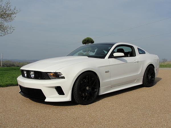 HRE P40s Installed-front-driver-quarter-body-kit.jpg