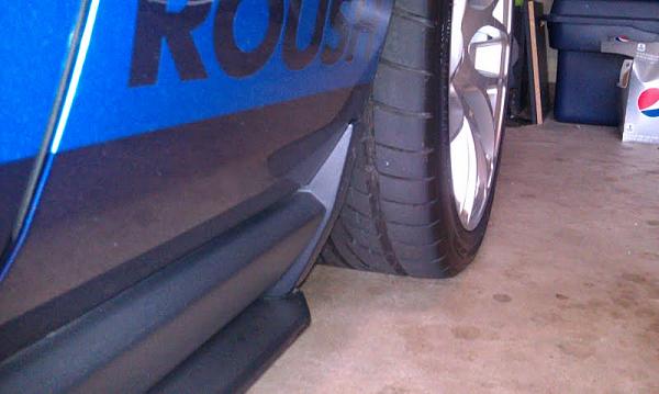 Keeping the Roush side splitters clean?-flap.jpg