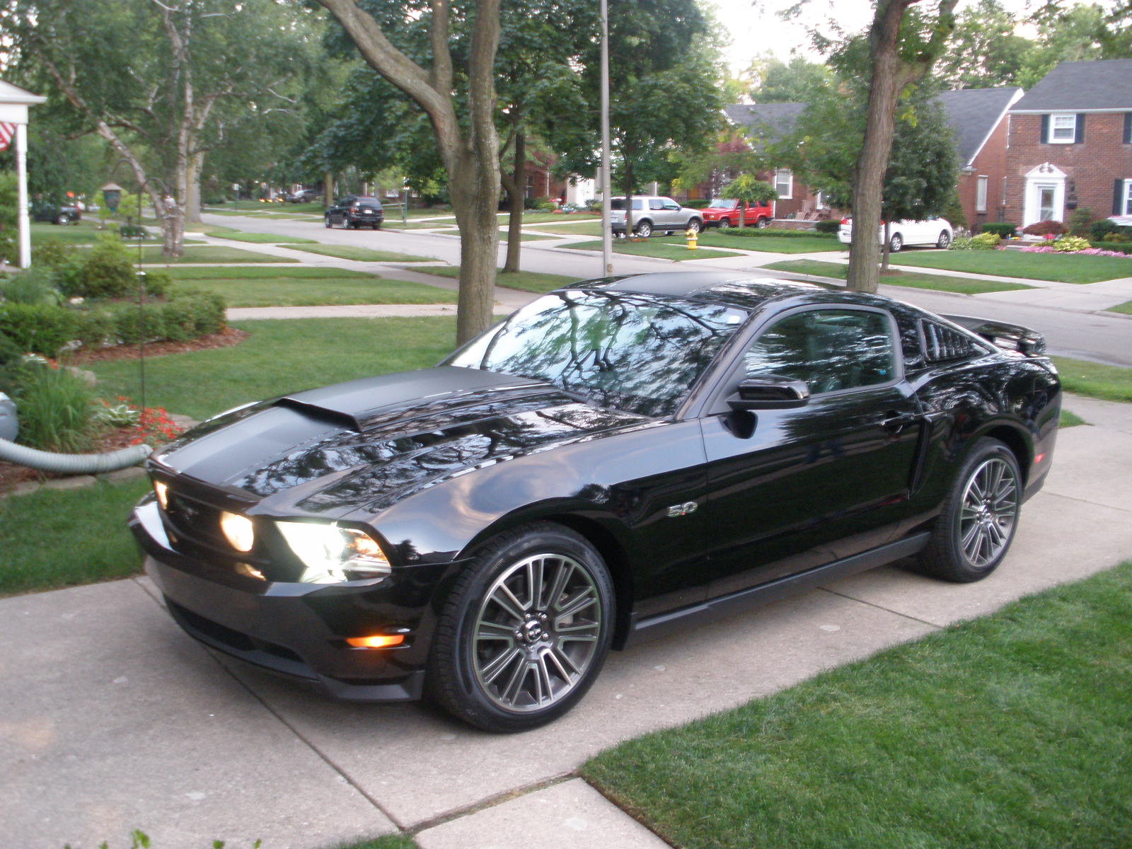 Black Cars With Stripes The Mustang Source Ford Mustang Forums