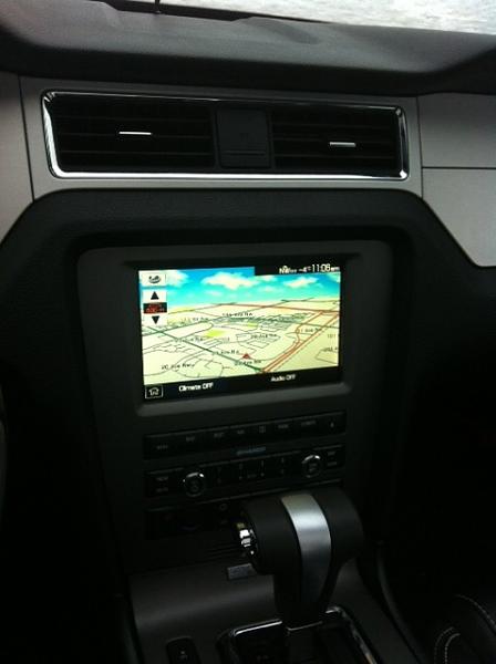 Wanting the OEM nav.-2.jpg