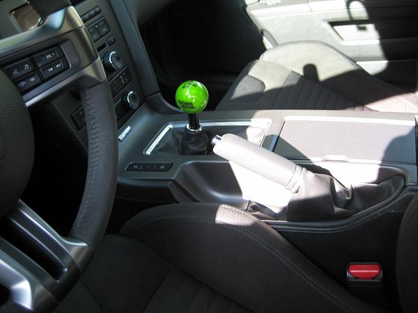 installing aftermarket shift knob-img_0330.jpg