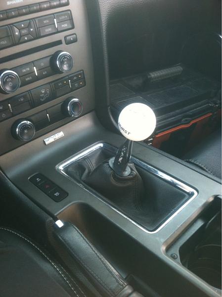 Hurst shifter-image-560628148.jpg