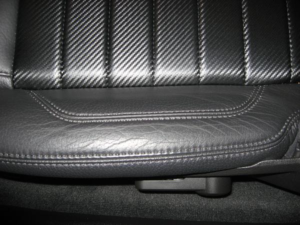 2012 Leather Seat Wearing Out-img_6891.jpg