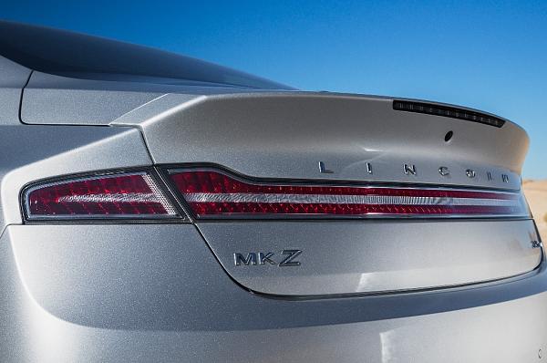 Those who hated or were on the fence, has the 2015 Mustang grown on you?-2013-lincoln-mkz-hybrid-rear-end-02.jpg