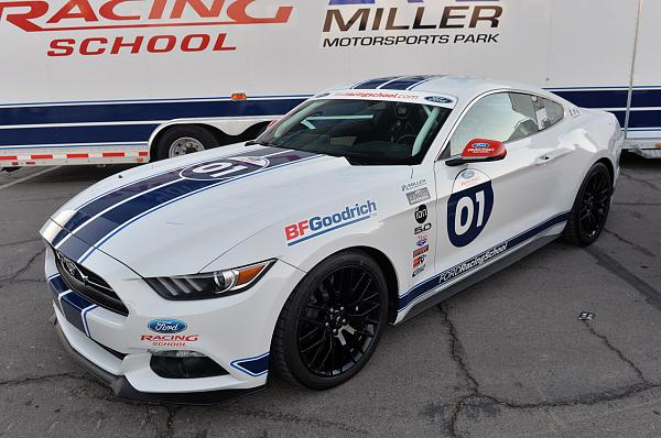 GT350 to be revealed on 11. 17. 14-39-sema-2014-mustang-preview.jpg