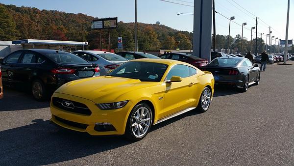 lets-see-your-latest-pics S550-yellow-stang.jpg