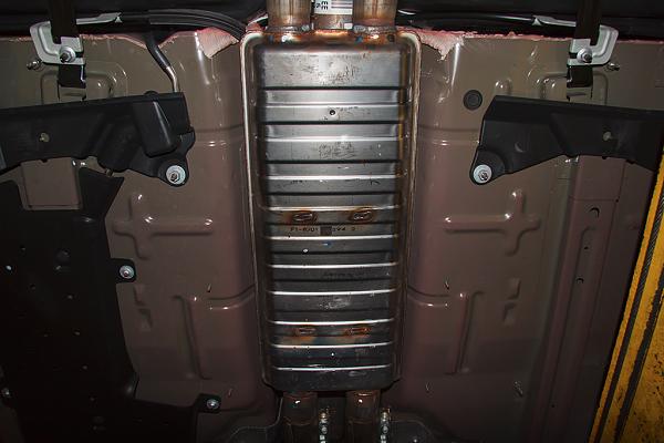 Some Pics Under My Car-15mustang_3.jpg