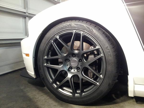 Boss 302: Show us your aftermarket wheels thread!-20130419_210255.jpg