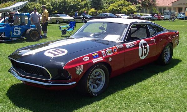 Grabbue Blue Boss 302 at Barrett-Jackson - live pictures-69-1.jpg