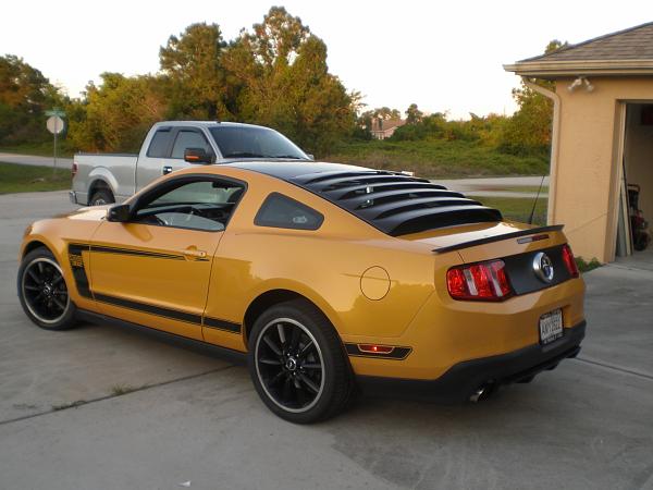 Soliciting opinions on rear window louvers-cimg0946.jpg