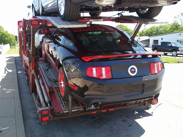 boss laguna seca unloading-2011-04-29_12.51.58.jpg