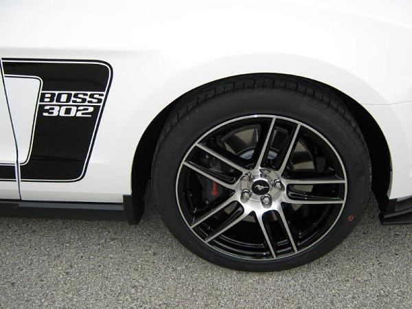 BOSS 228 GOT NEW SHOES-ls-wheels-2.jpg