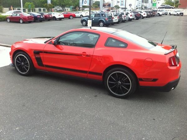 Good deal on used Boss 302?-boss-302.jpg