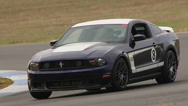 Thinking about removing the hood decal on a KB-duffy-boss-white-hood-roof.jpg