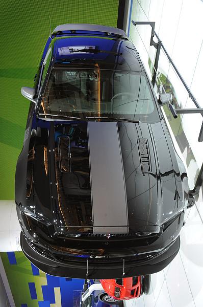 2013 Boss 302 in Black / Sterling Gray-laguna-seca-black4.jpg