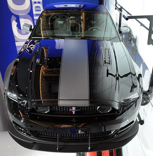 2013 Boss 302 in Black / Sterling Gray-laguna-seca-black.jpg