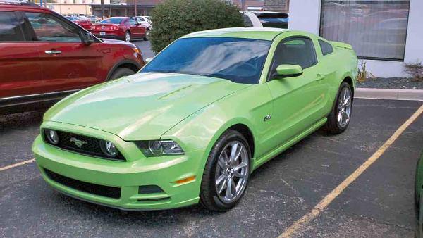 Picked her up last Tuesday-new-stang-2.jpg