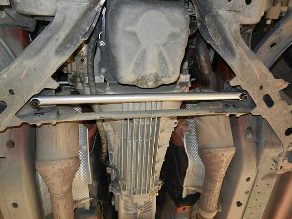 Steeda 3 point Frame Rail and Torque Box Brace-dscn1165.jpg