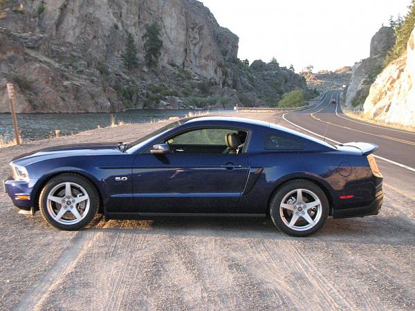 Lowered on 18 inch wheels-cf51.jpg