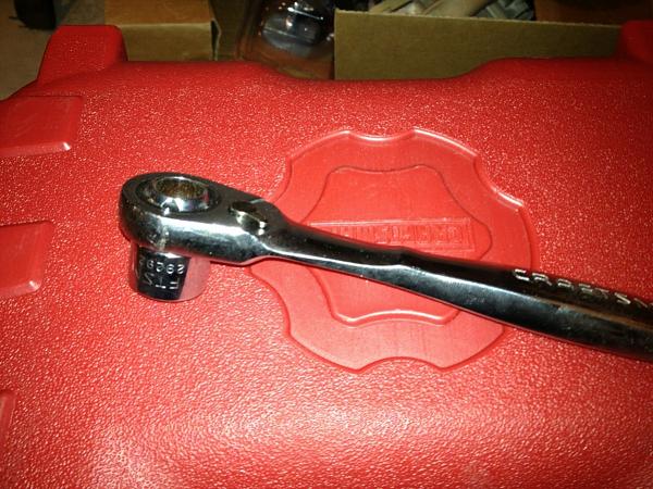 New strut install question-socket.jpg