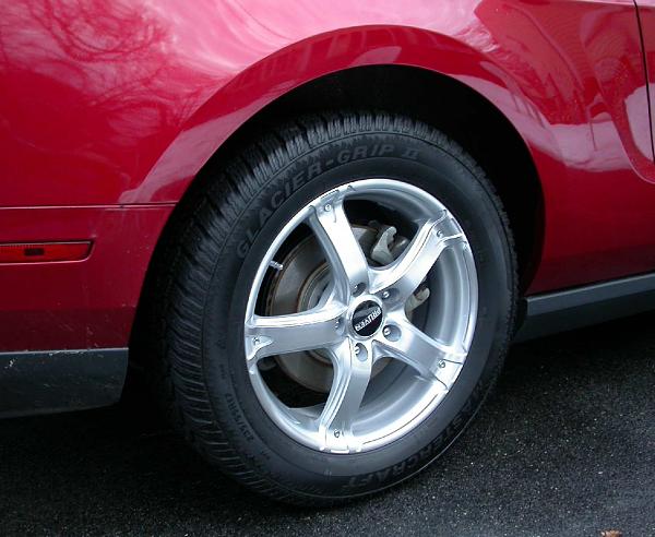 Winter wheel/tire discussion-winter_wheel_on_stang.jpg