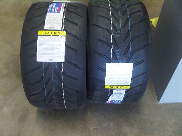 Pics of your tires 285 and wider!-photo-2-.jpg