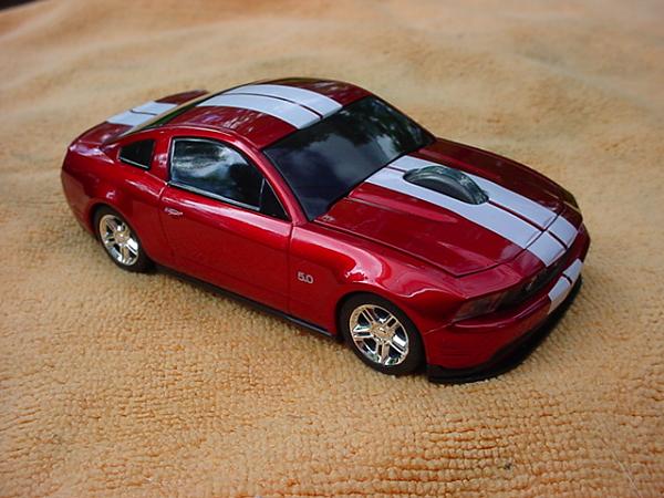 Ruby Red Roll Call! - Post yours-mustang-mouse.jpg