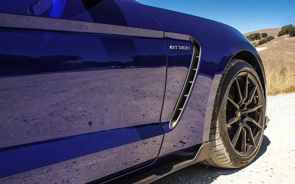 Pics from Mustang Alley Saturday Morning-2016fordshelbygt350-011.jpg