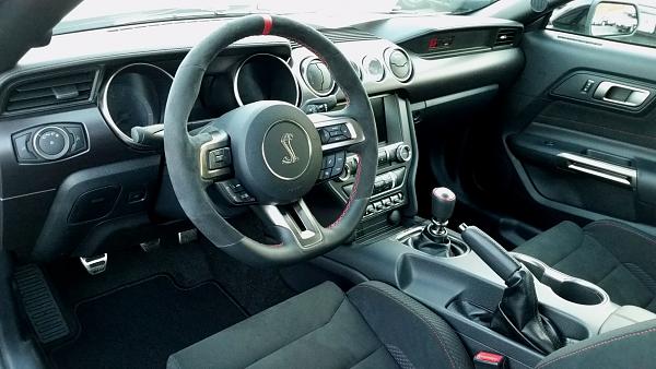 Pics from Mustang Alley Saturday Morning-12304141_1206445152704982_6650601425165246409_o.jpg