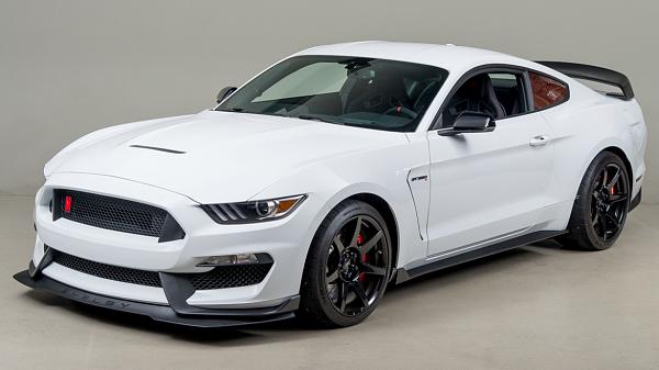 Pics from Mustang Alley Saturday Morning-15-shelby-gt350r-02-1170x658.jpg