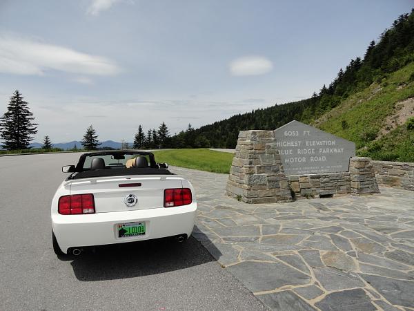 '07 Mustang on the Blue Ridge Pkwy-pisgah-inn-055.jpg