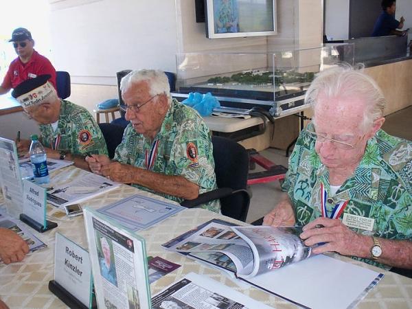 Huge Strange RANDOM Pictures and Idiocy Gallery!-pearl-harbor-survivors.jpg