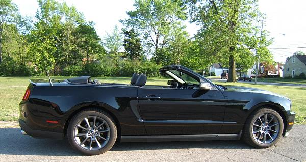 Show me your convertibles!-5_12-mustang-01crop.jpg