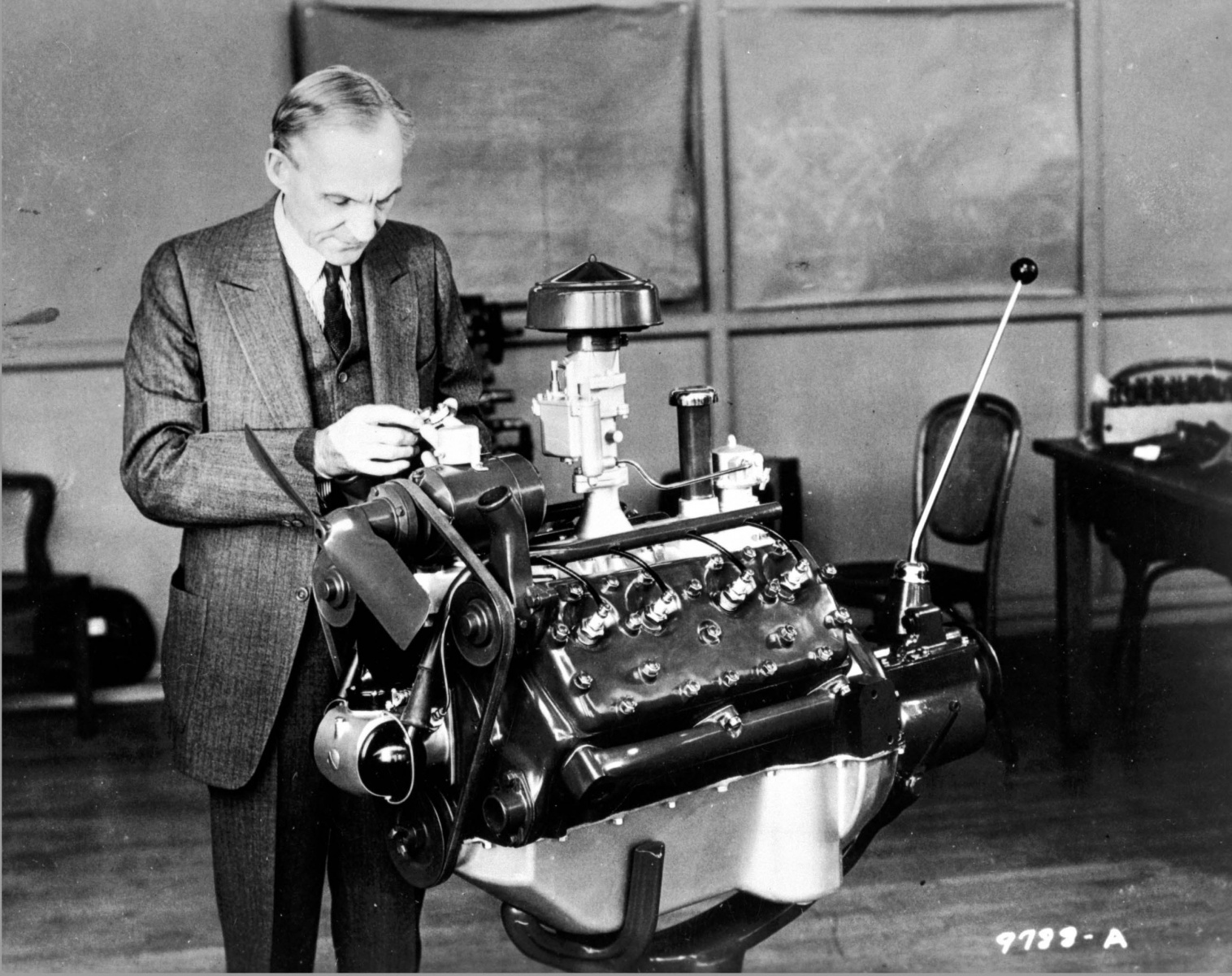 Name:  Henry-Ford-with-Ford-V8-1932_zpsbcsksuhs.jpg
Views: 103
Size:  553.7 KB