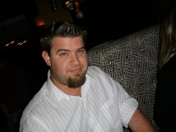 Show yourself!-162638_716410221116_10518379_39033692_1161068_n.jpg