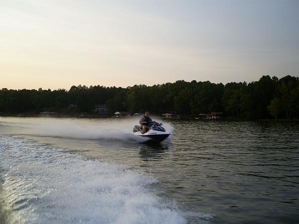 Show yourself!-s5030400.jpg