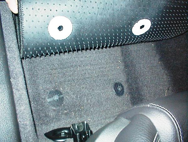 2011 Lloyd Velourtex Mats vs MCA Premium Mats (with pics)-lloyd-mat-velcro-fix.jpg