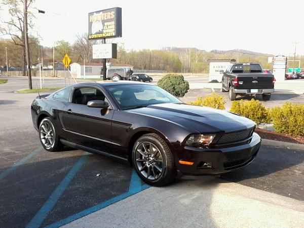 Just order Lava red MCA Mustang for my mom-photo0179.jpg