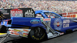 Hight Powers Mustang Funny Car to Back-to-Back NHRA wins