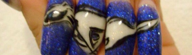 Mustang Love nails feature