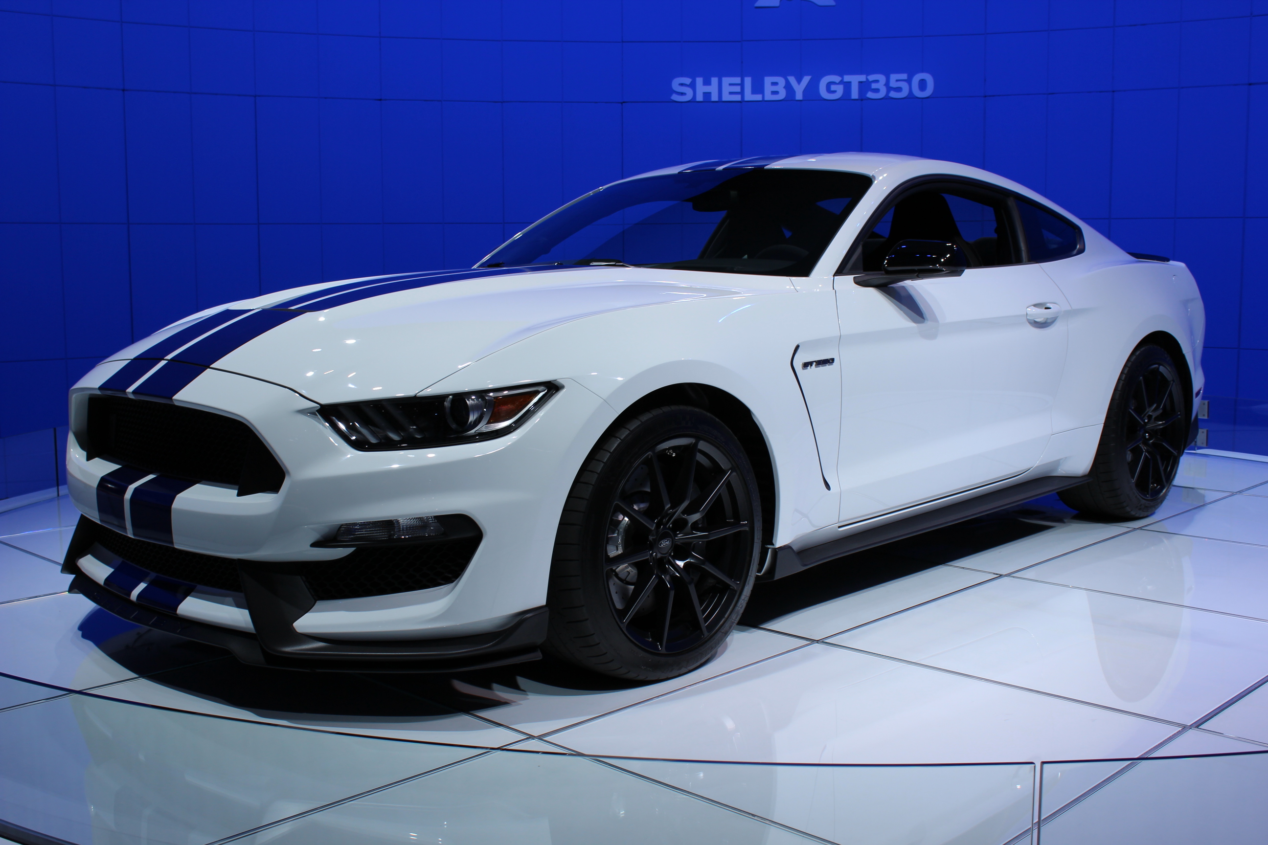 Ford Mustang at the 2014 LA Auto Show (15)