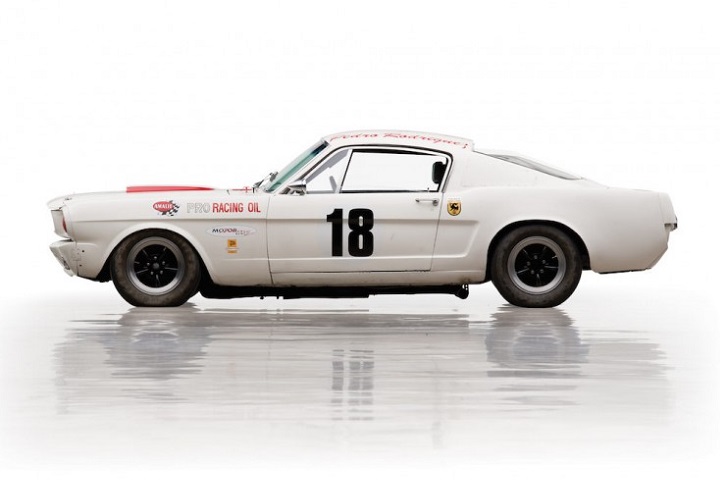 Shelby-Mustang-GT350-R-5-740x525