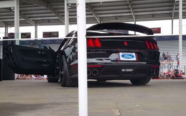 Listen to the New Mustang GT350R Growl In Its Different Driver Modes