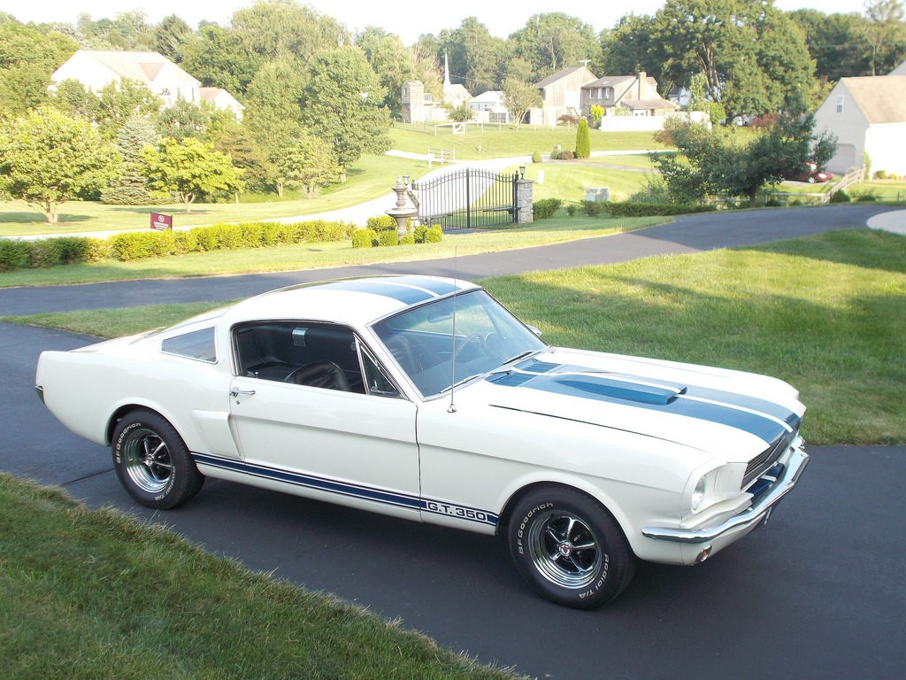 1966-ford-mustang-gt350-clone-goes-to-auction-traveled-just-1000-miles-after-restoration_6
